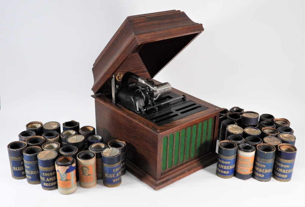 EDISON AMBEROLA 30 PHONOGRAPH W/
