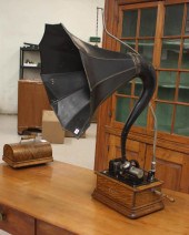 EDISON CYLINDER PHONOGRAPH WIT