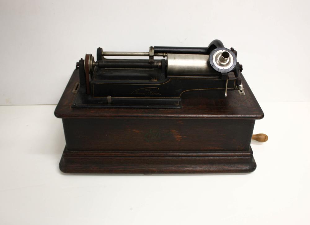 EDISON CYLINDER PHONOGRAPH WITH