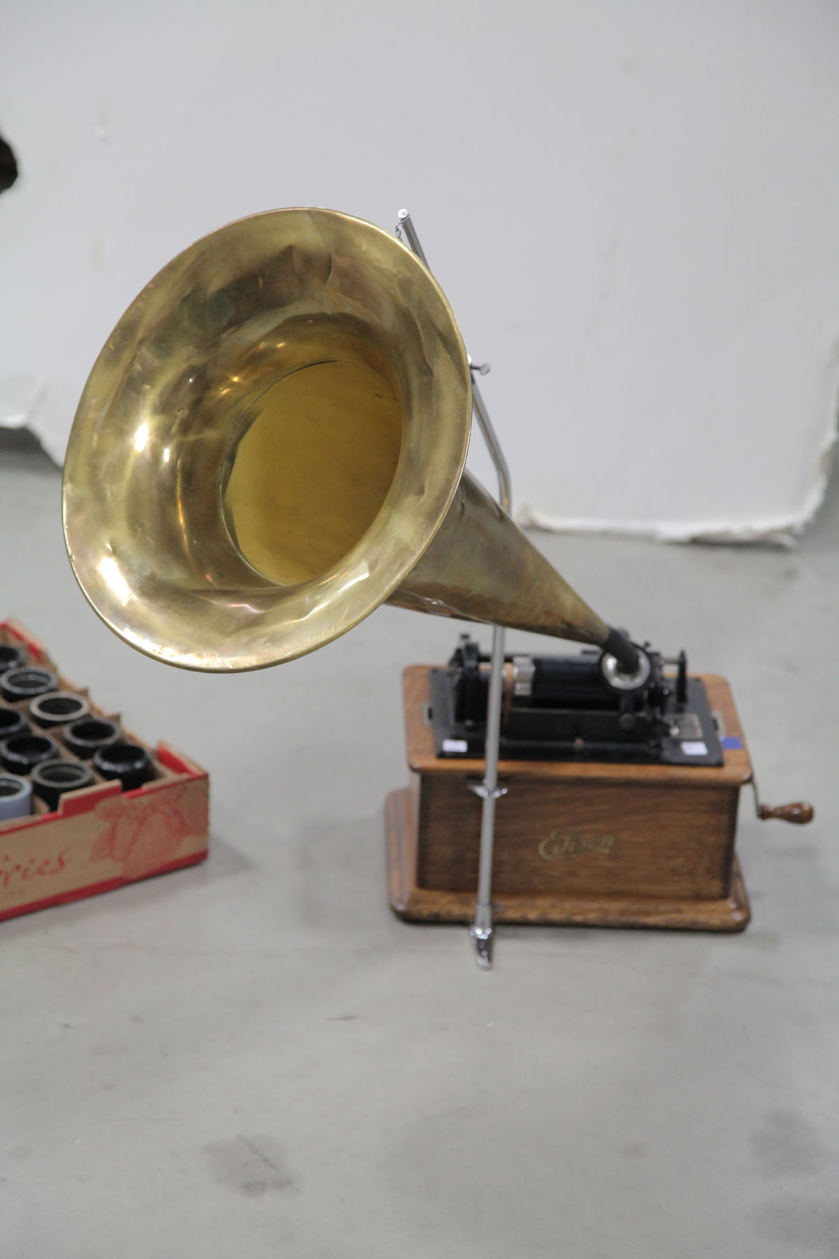 EDISON STANDARD PHONOGRAPH.  New