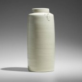 Edmund De Waal. Lidded jar. c.