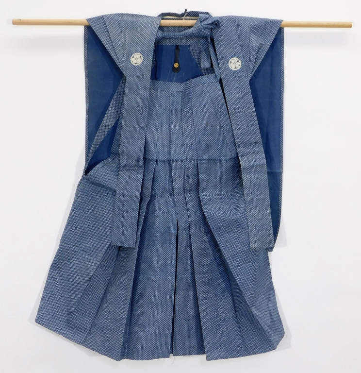 EDO PERIOD BLUE FIVE CRESTED