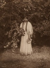 EDWARD S. CURTIS, NESPILIM GIR