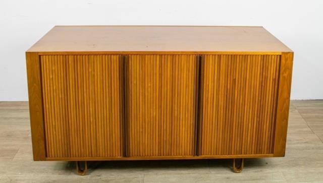 EDWARD WORMLEY FOR DUNBAR MODERN