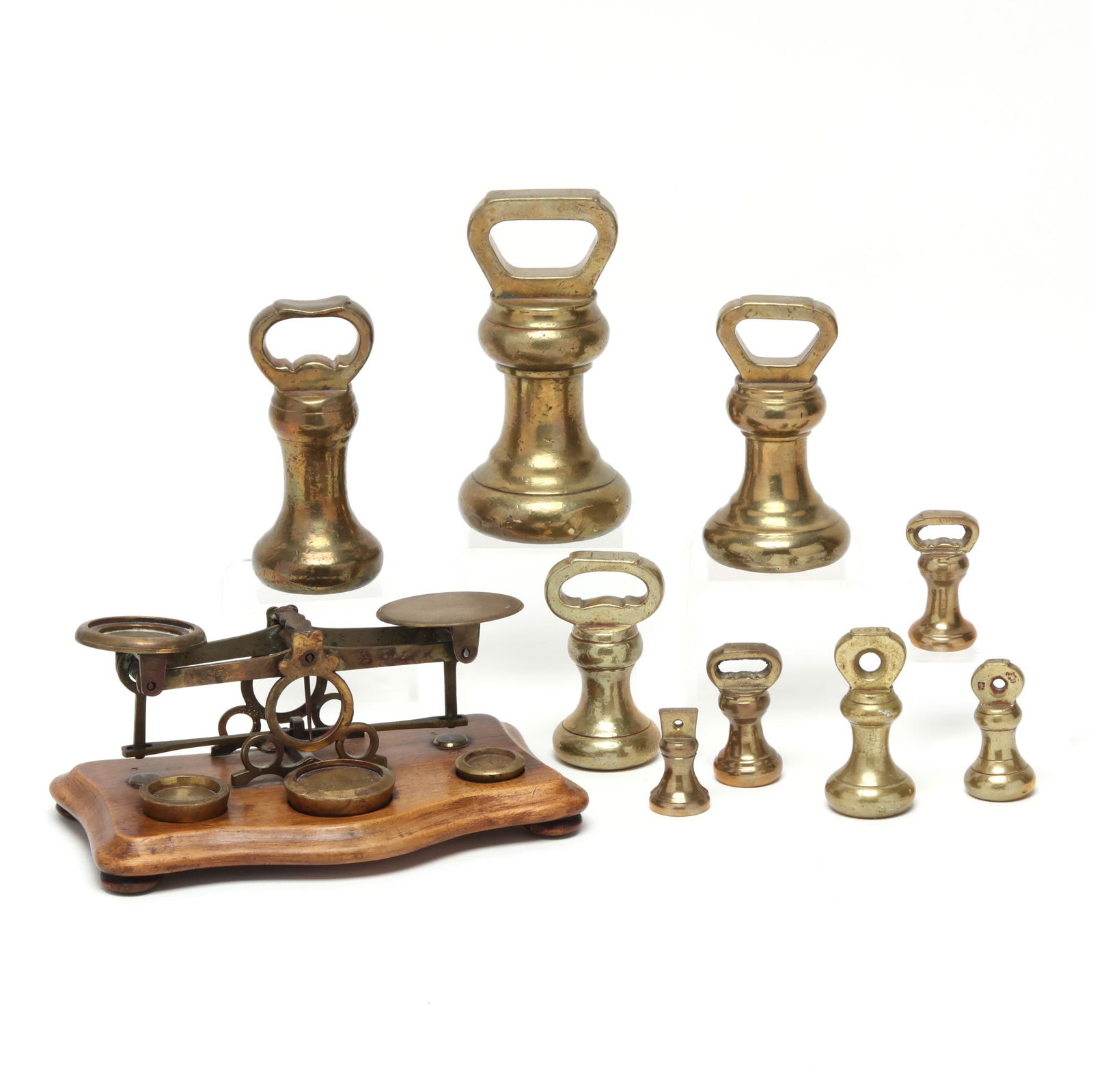 EDWARDIAN BRASS POSTAL SCALE WITH