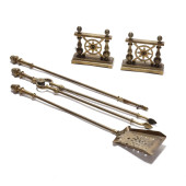 EDWARDIAN BRASS SUITE OF FIRE