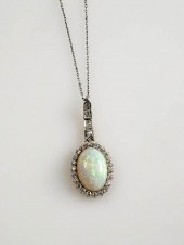 EDWARDIAN PLATINUM-TOPPED, YEL