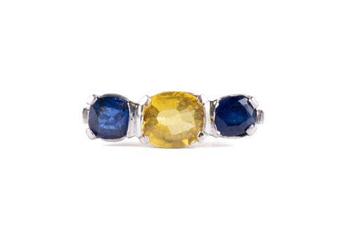 EDWARDIAN SAPPHIRE RINGEDWARDIAN