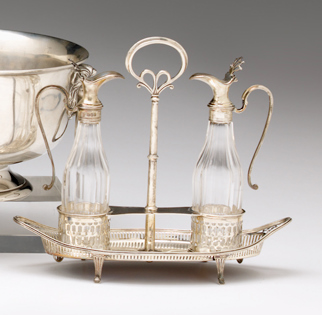 Edwardian sterling silver cruet set