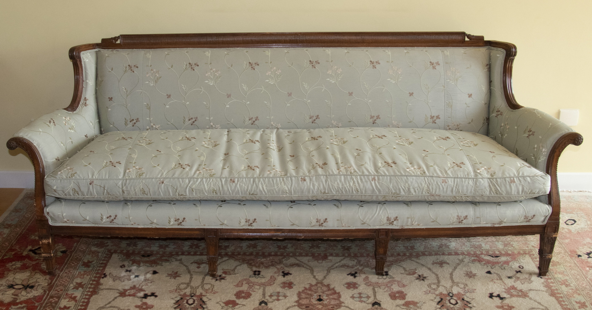 EDWARDIAN STYLE GREEN SOFA A living