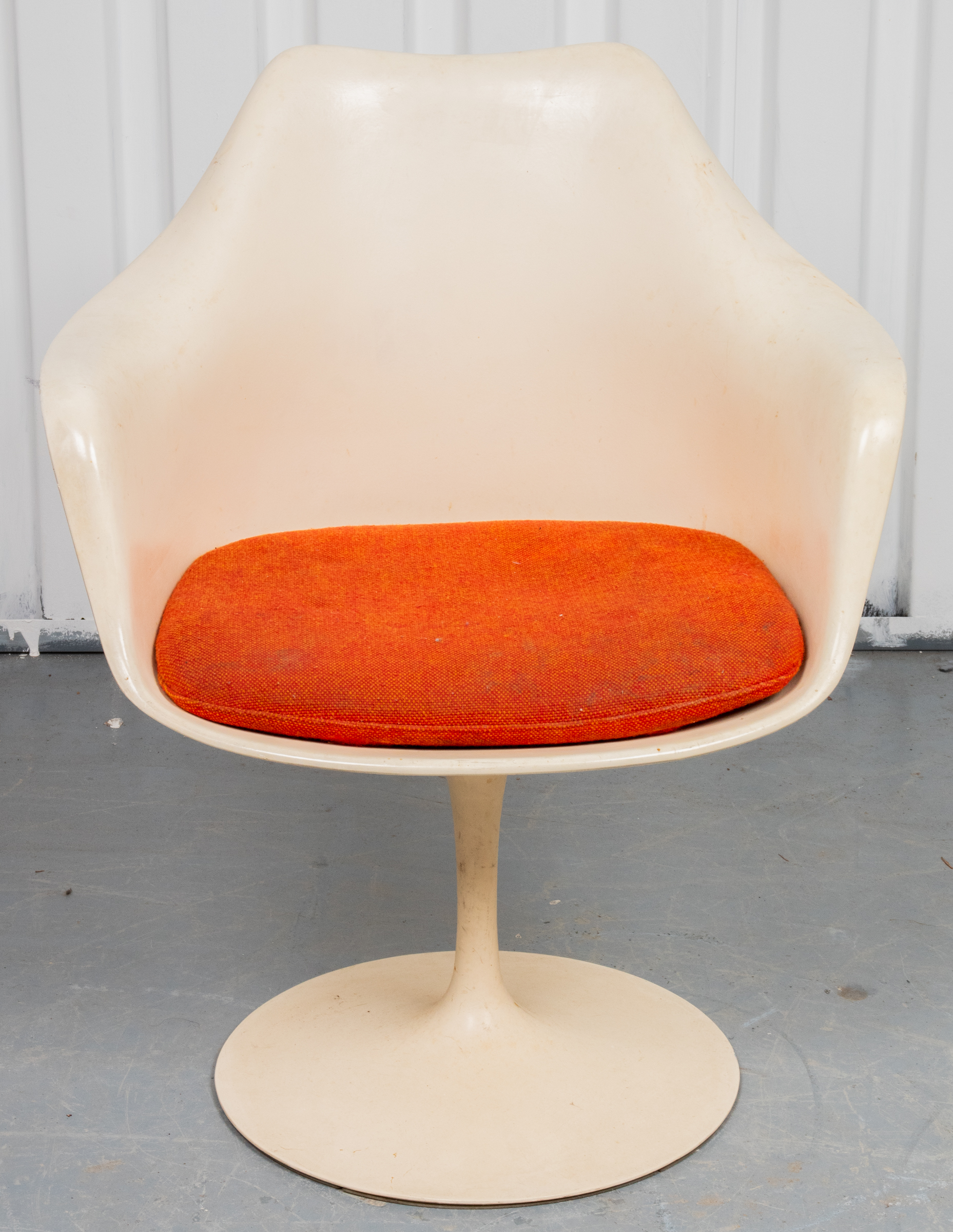 EERO SAARINEN FOR KNOLL '150' TULIP