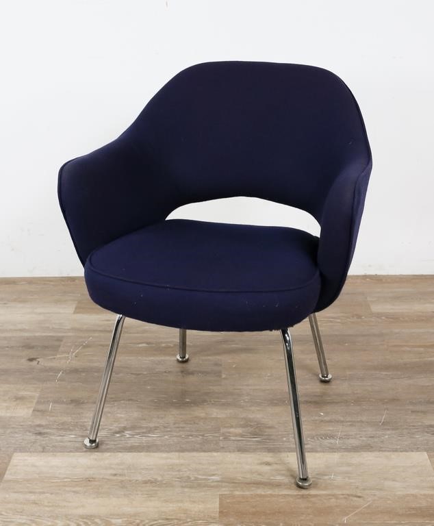 EERO SAARINEN STYLE EXECUTIVE