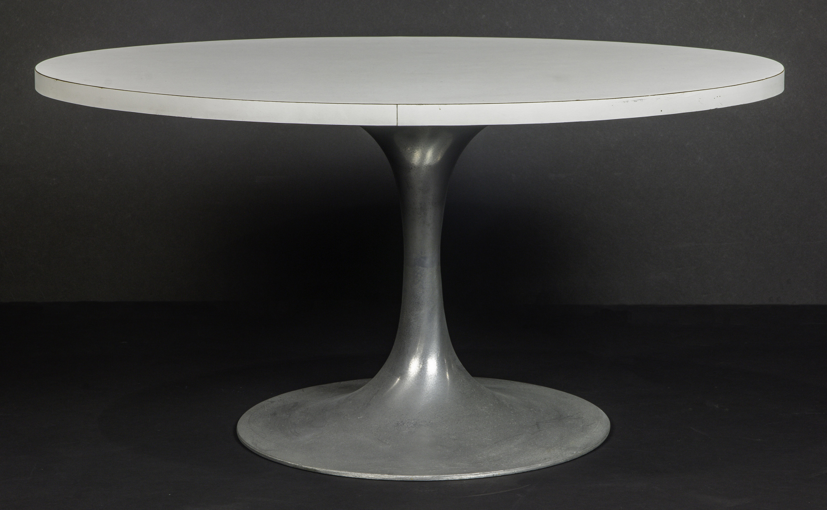 EERO SAARINEN STYLE TULIP COFFEE