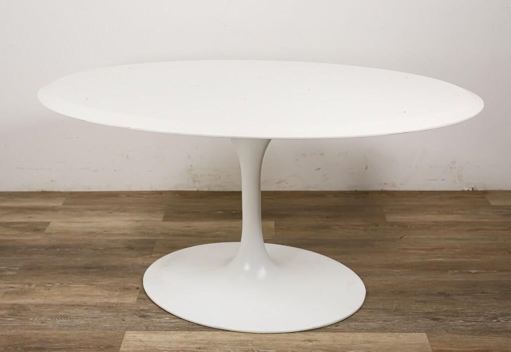 EERO SAARINEN STYLE TULIP FORM