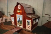 EEYORE THE DONKEY BARN WITH CO