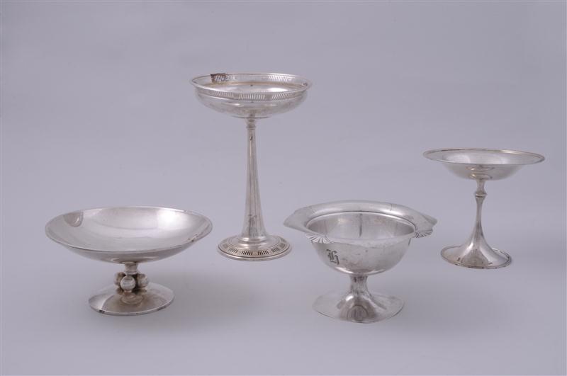 EIGHT AMERICAN SILVER COMPOTES