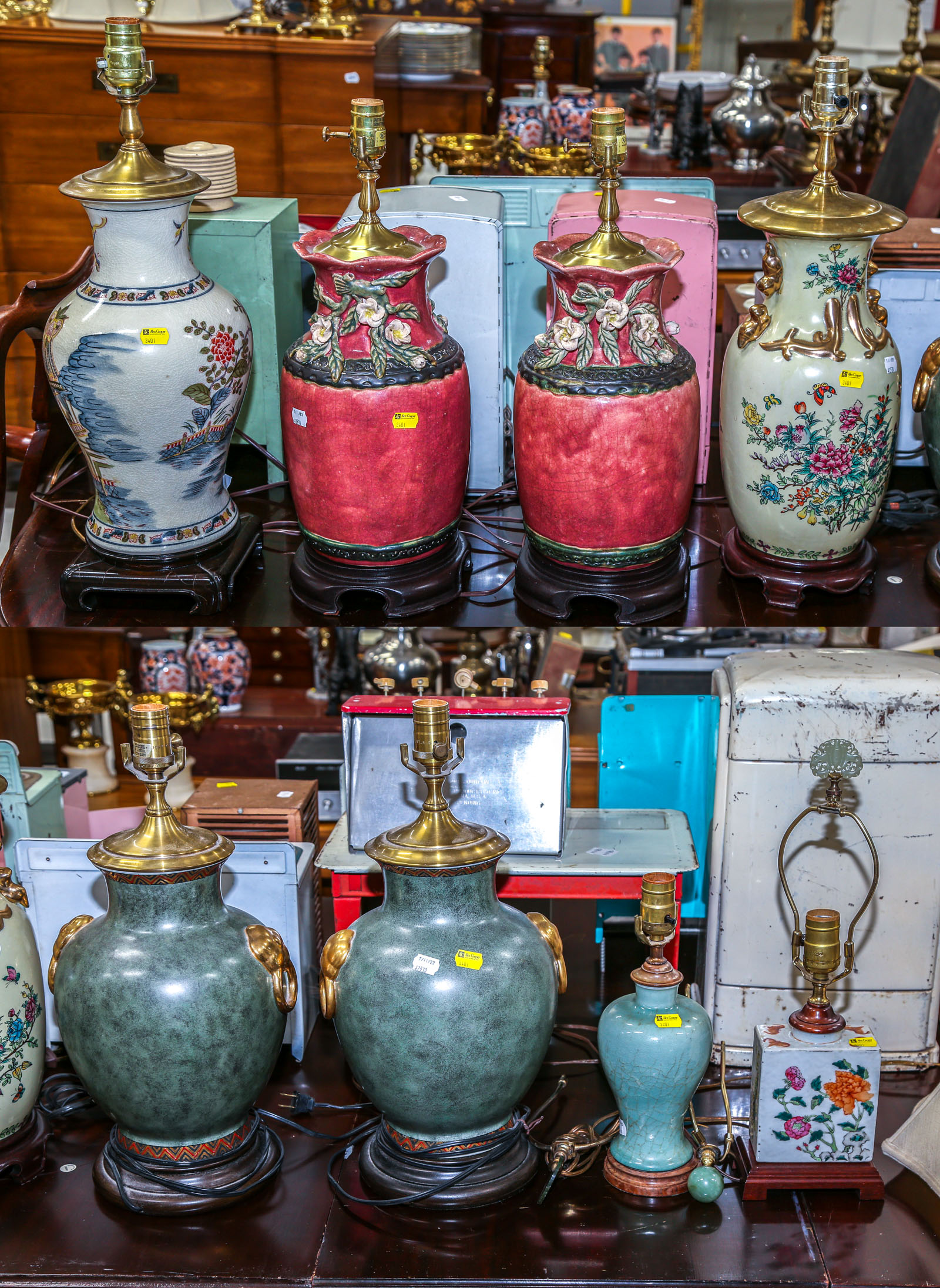 EIGHT ASIAN STYLE PORCELAIN TABLE