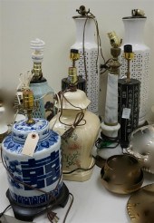 EIGHT ASSORTED TABLE LAMPSEigh