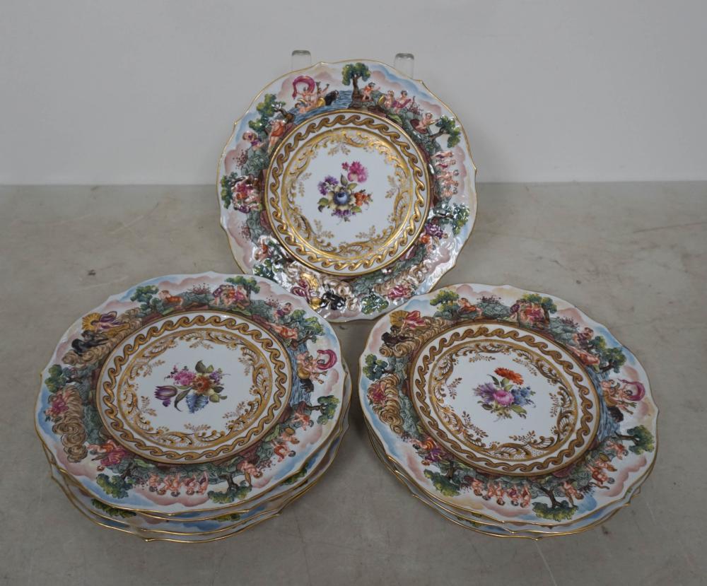 EIGHT CAPODIMONTE POLYCHROME AND