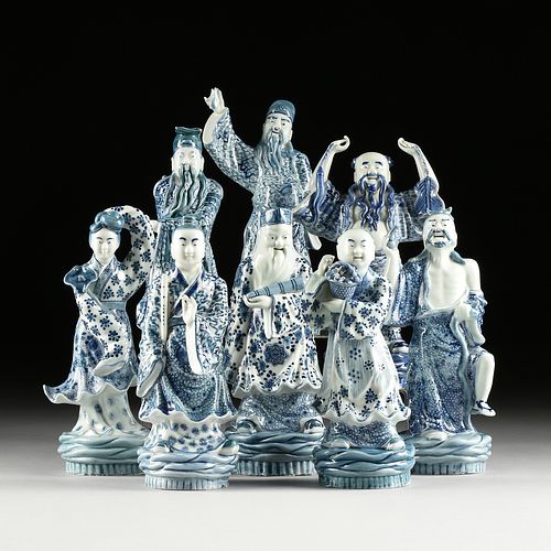 EIGHT CHINESE BLUE AND WHITE