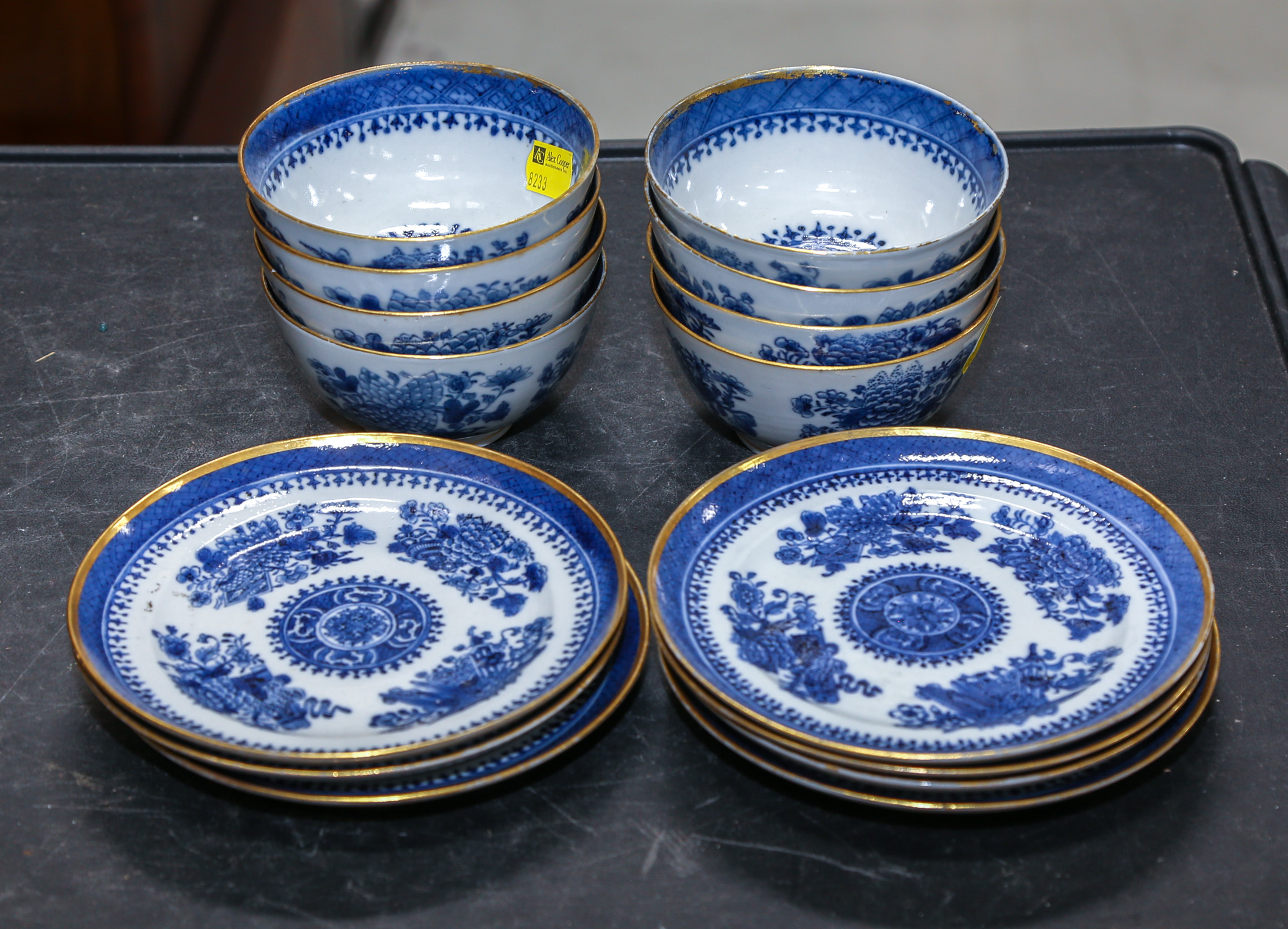 EIGHT CHINESE EXPORT BLUE