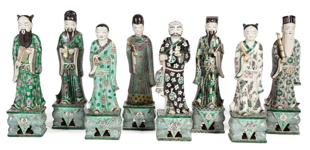 EIGHT CHINESE FAMILLE VERTE