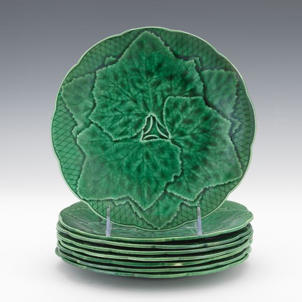 EIGHT FRANCE DE GIEN FAIENCE