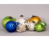 Eight German glass kugels, 19t