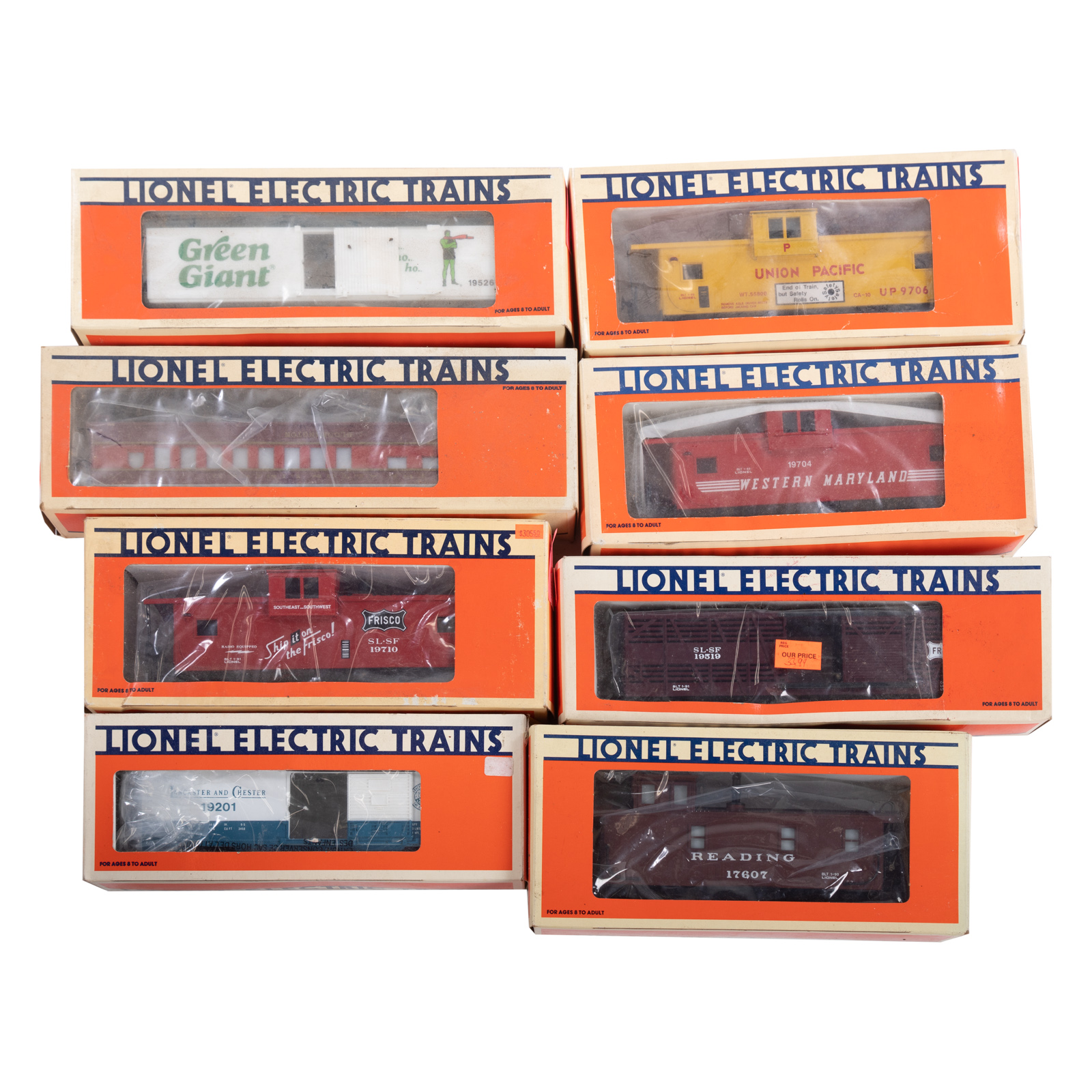 EIGHT LIONEL FREIGHT CARS