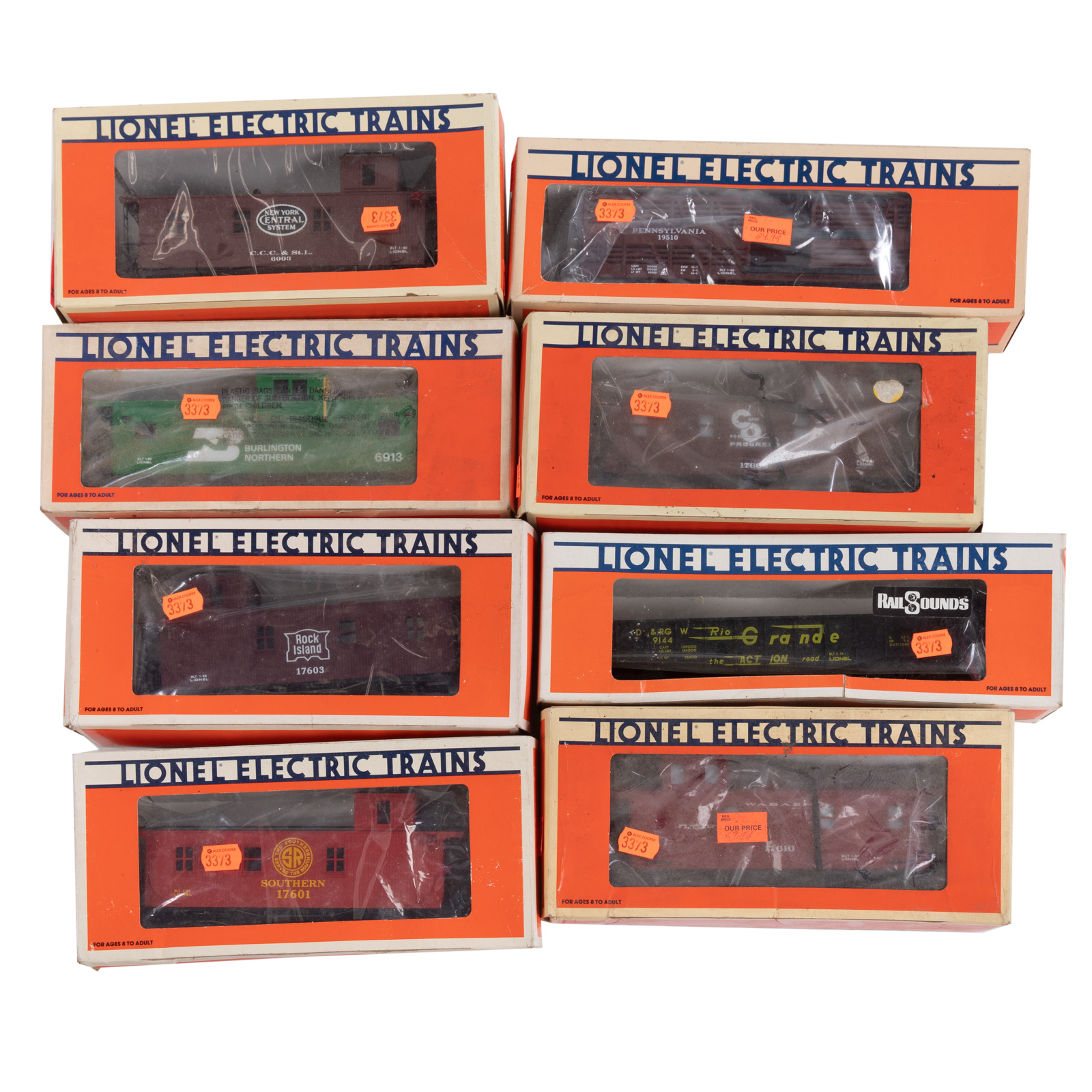 EIGHT LIONEL FREIGHT CARS Including