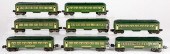 EIGHT LIONEL TRAIN CARSEight L