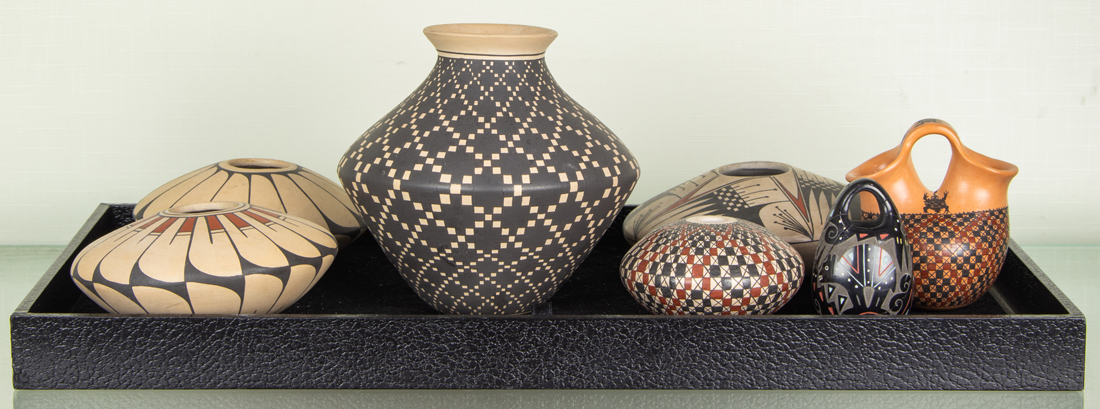 EIGHT MATA ORTIZ POTS INCLUDING TWO