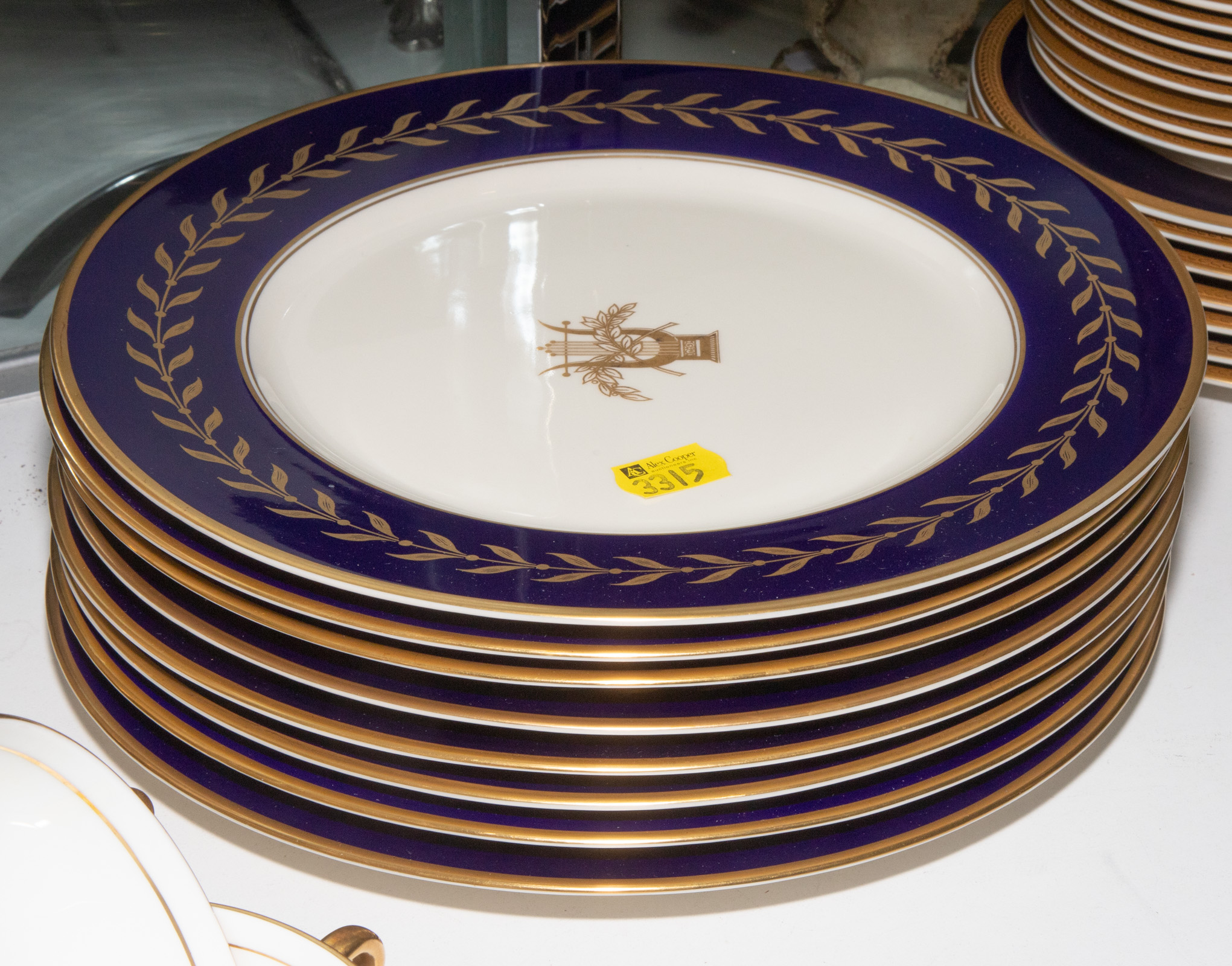 EIGHT OLD IVORY COBALT BODER