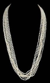 EIGHT PEARL NECKLACESknotted,