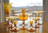 Eight pieces of vintage amber