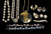EIGHT PIECES SIGNED VINTAGE CO
