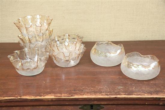 EIGHT POMONA GLASS BOWLS. Six