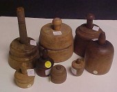 Eight round wooden cup type mo