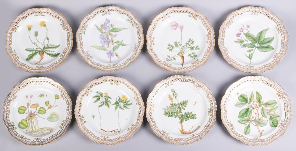 EIGHT ROYAL COPENHAGEN 'FLORA