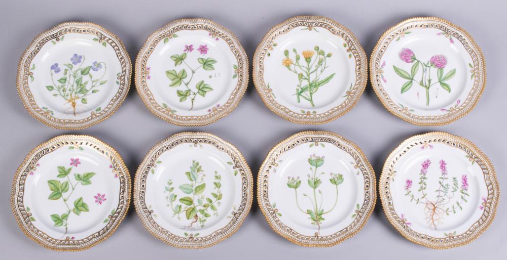 EIGHT ROYAL COPENHAGEN 'FLORA