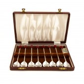 EIGHT VINTAGE ABERCROMBIE PLAT