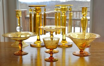 Eight vintage pieces of Amber