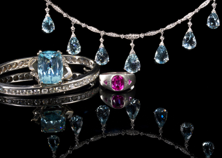 Eighteen-Karat White Gold,