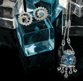 Eighteen-Karat White Gold, Top