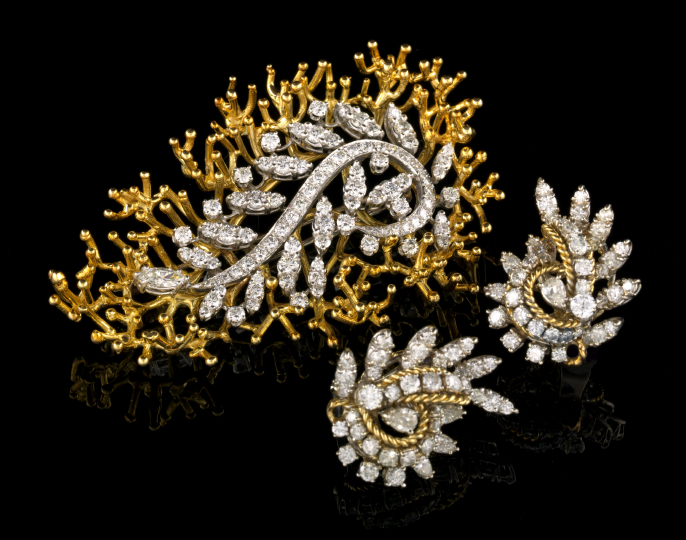 Eighteen-Karat Yellow Gold,