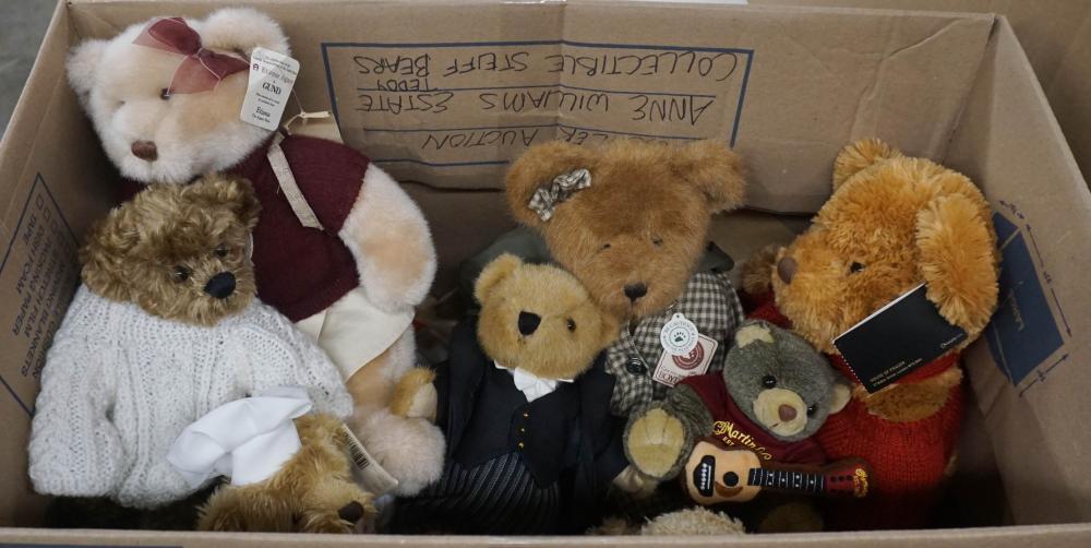 EIGHTEEN TEDDY BEAR AND OTHER