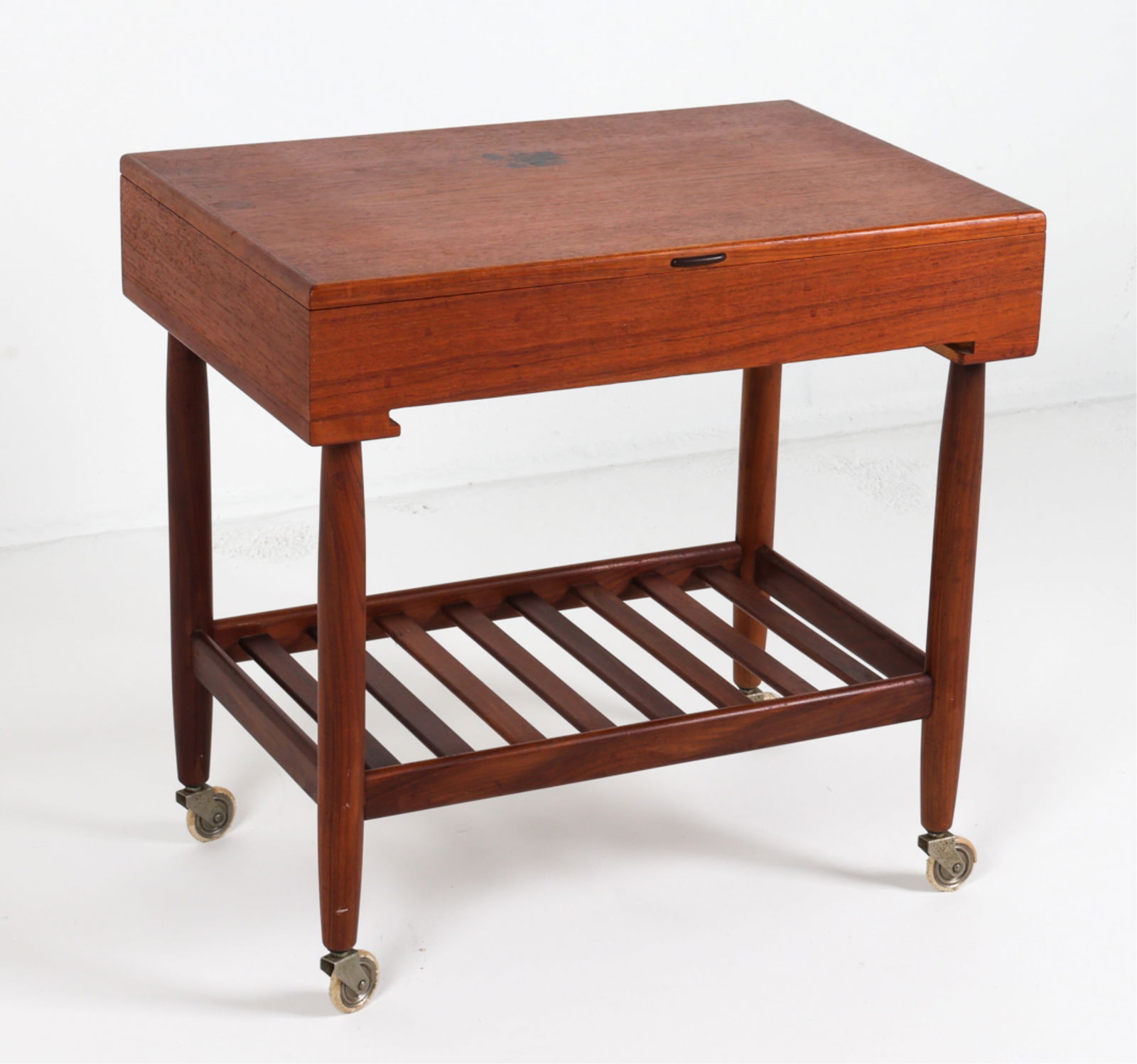 EJVIND A. JOHANSSON TEAK SEWING