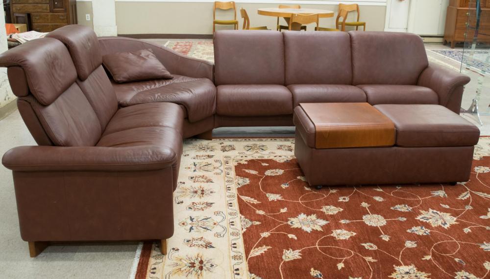 EKORNES LEATHER SECTIONAL SOFA