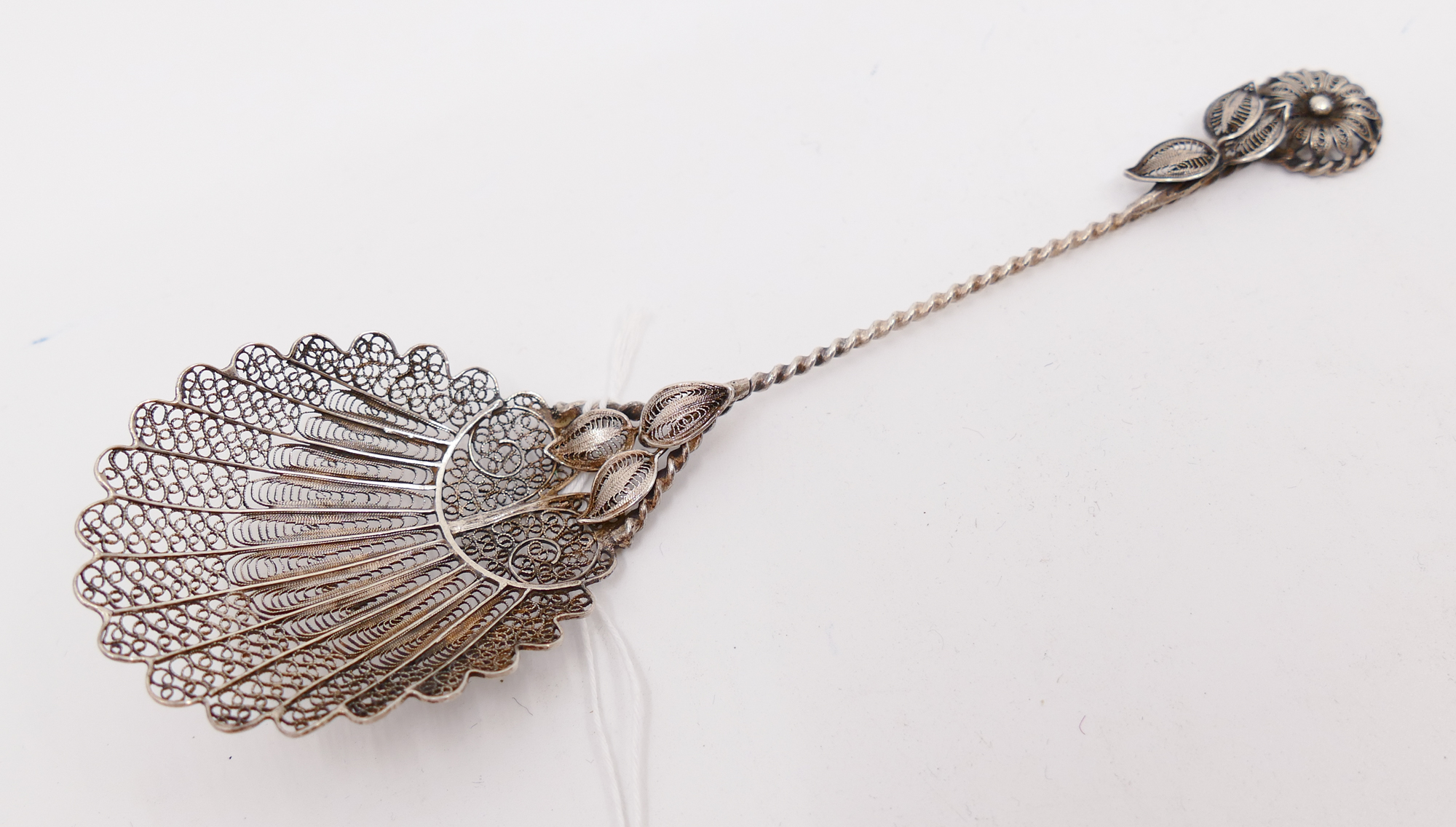 Elaborate Silver Filgree Shifting
