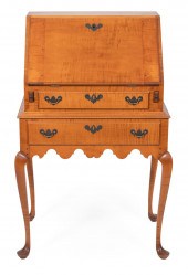 ELDRED WHEELER DIMINUTIVE DESK
